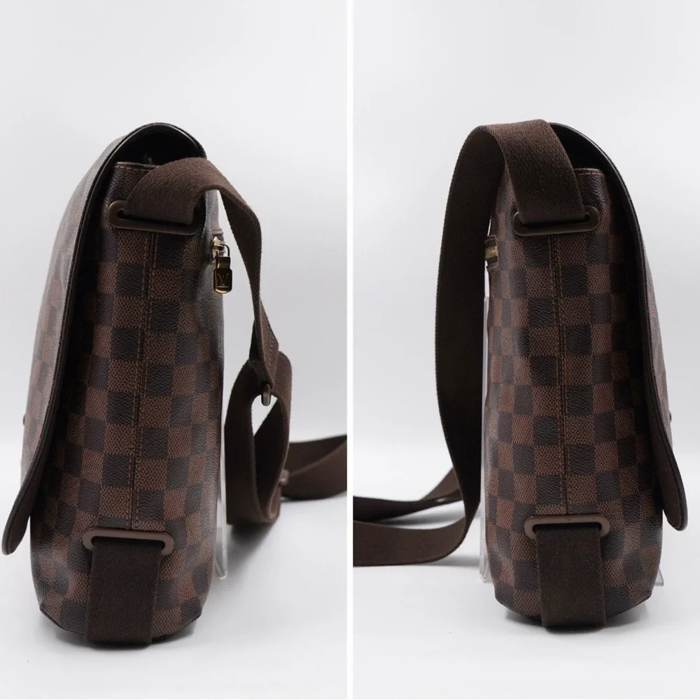 AUTHENTIC Louis Vuitton Damier Ebene messenger Bag